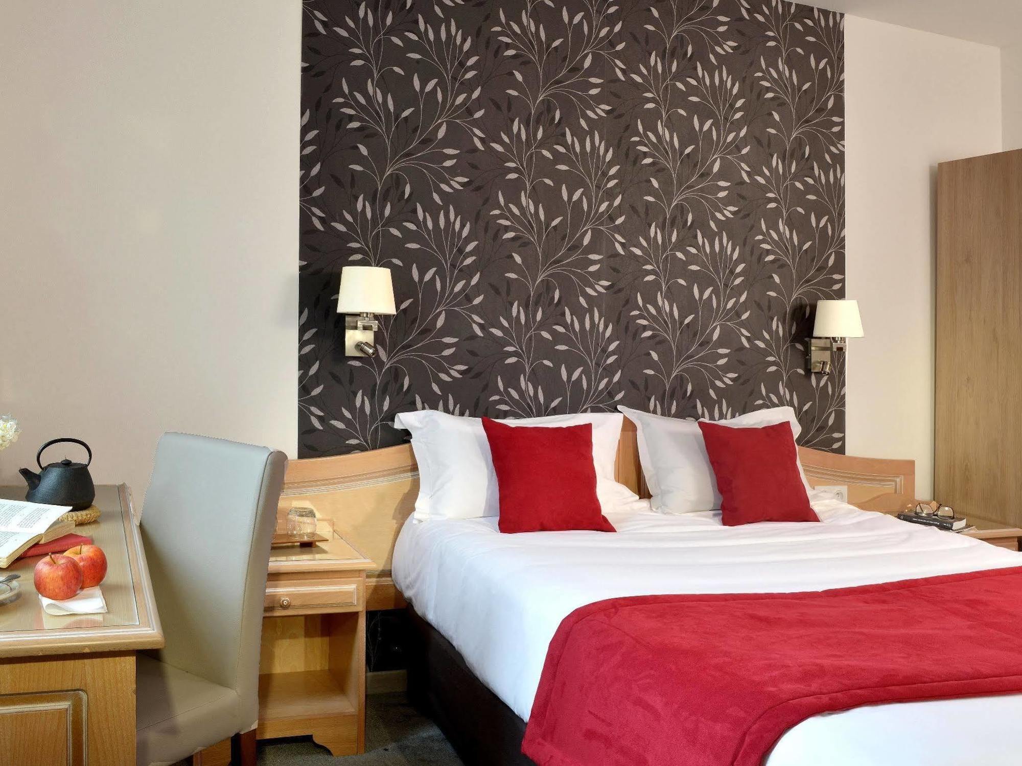 Logis Hotel Le Continental Châteauroux Eksteriør bilde