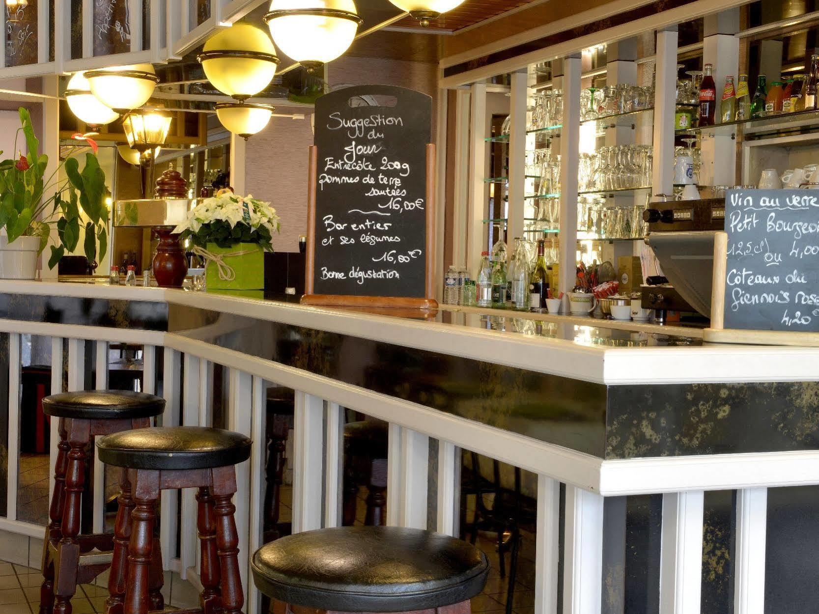 Logis Hotel Le Continental Châteauroux Eksteriør bilde